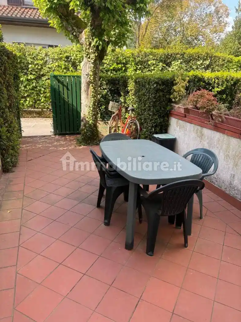 Villetta a schiera in affitto a Massa