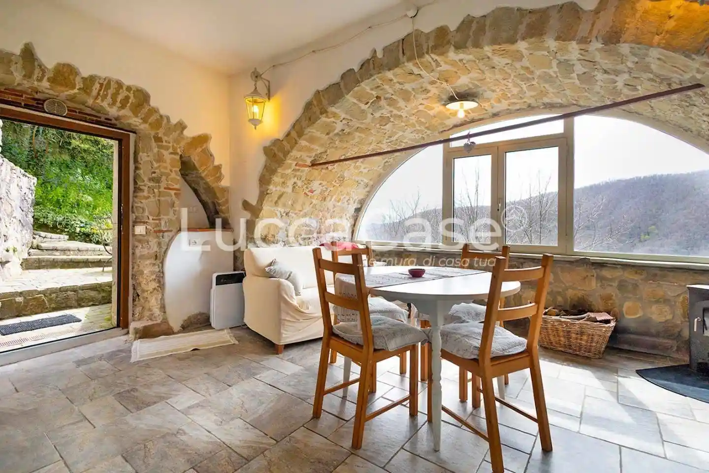 Rustico - Casale in vendita a Villa Basilica