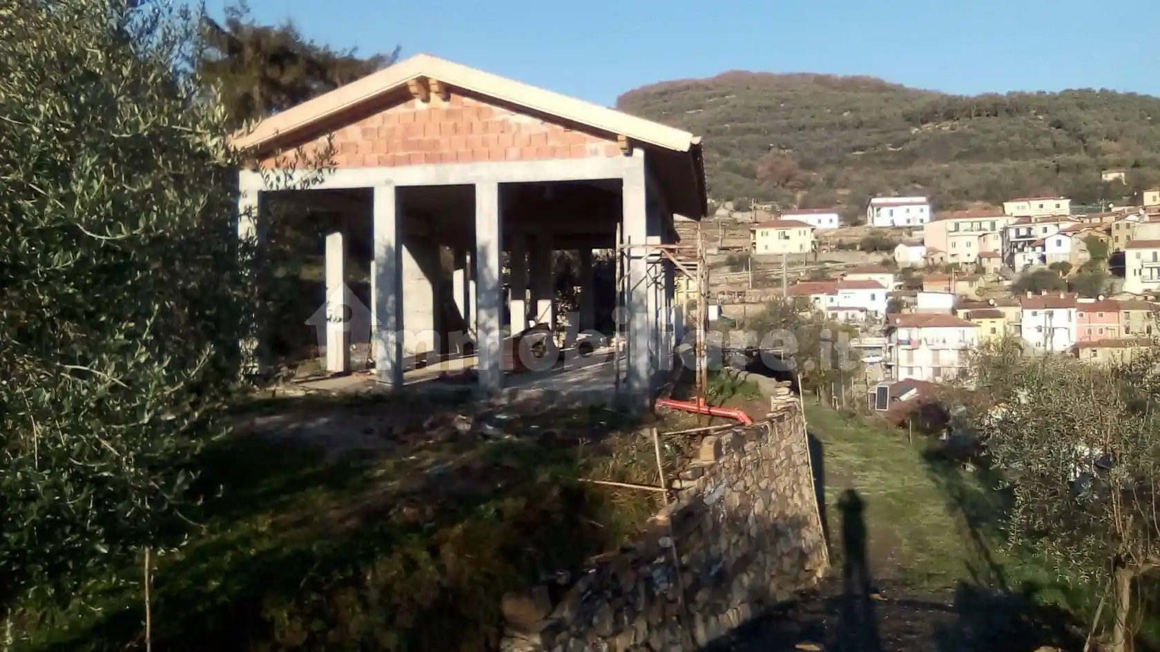 Casa indipendente in vendita a Lucinasco