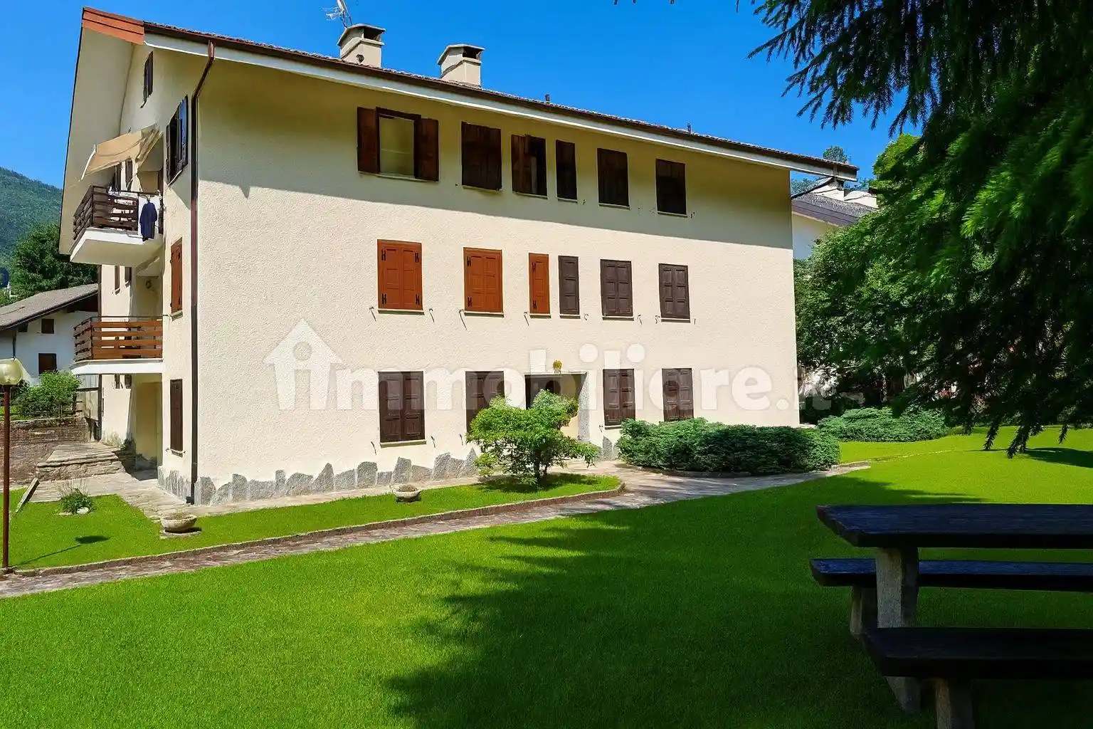 Appartamento in vendita a Craveggia