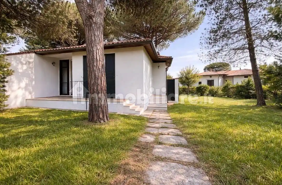 Villa in vendita a Comacchio