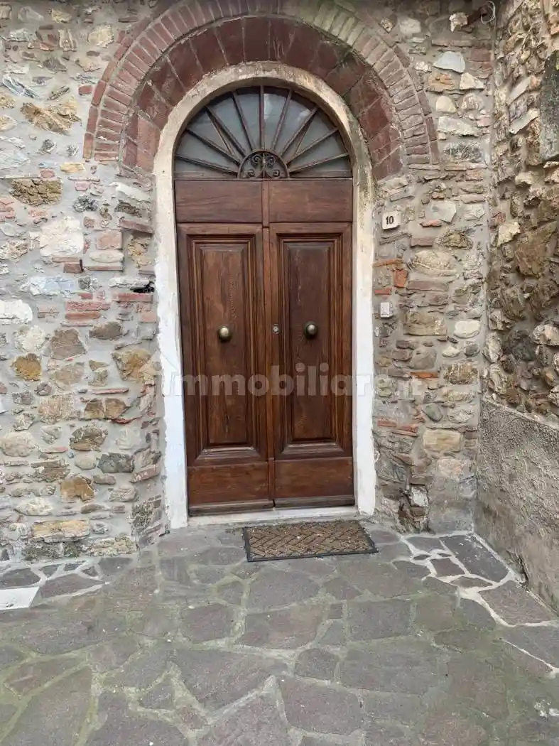 Appartamento in vendita a Suvereto