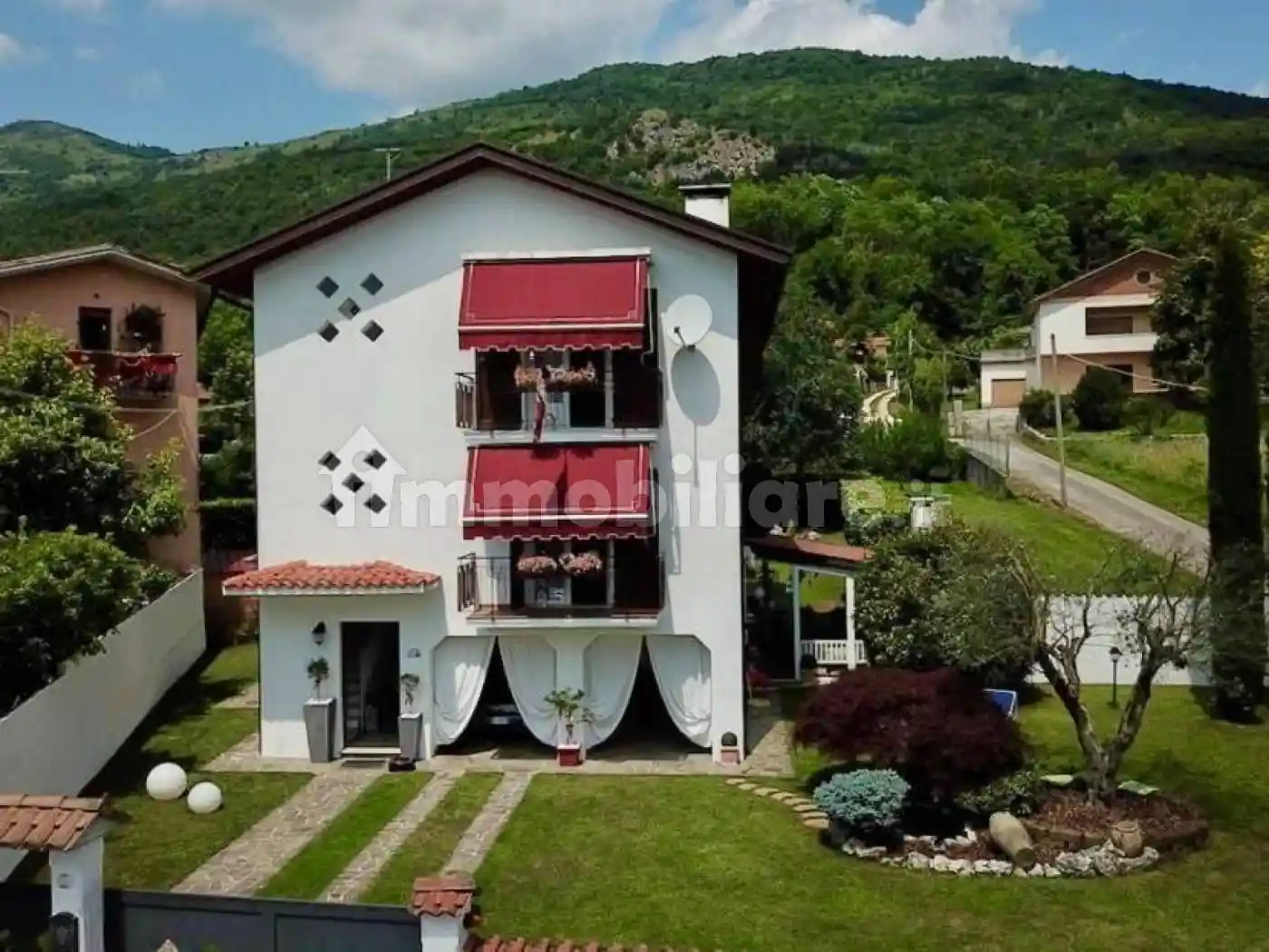 Villa in vendita a Travesio
