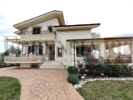 Villa in vendita a Pollutri