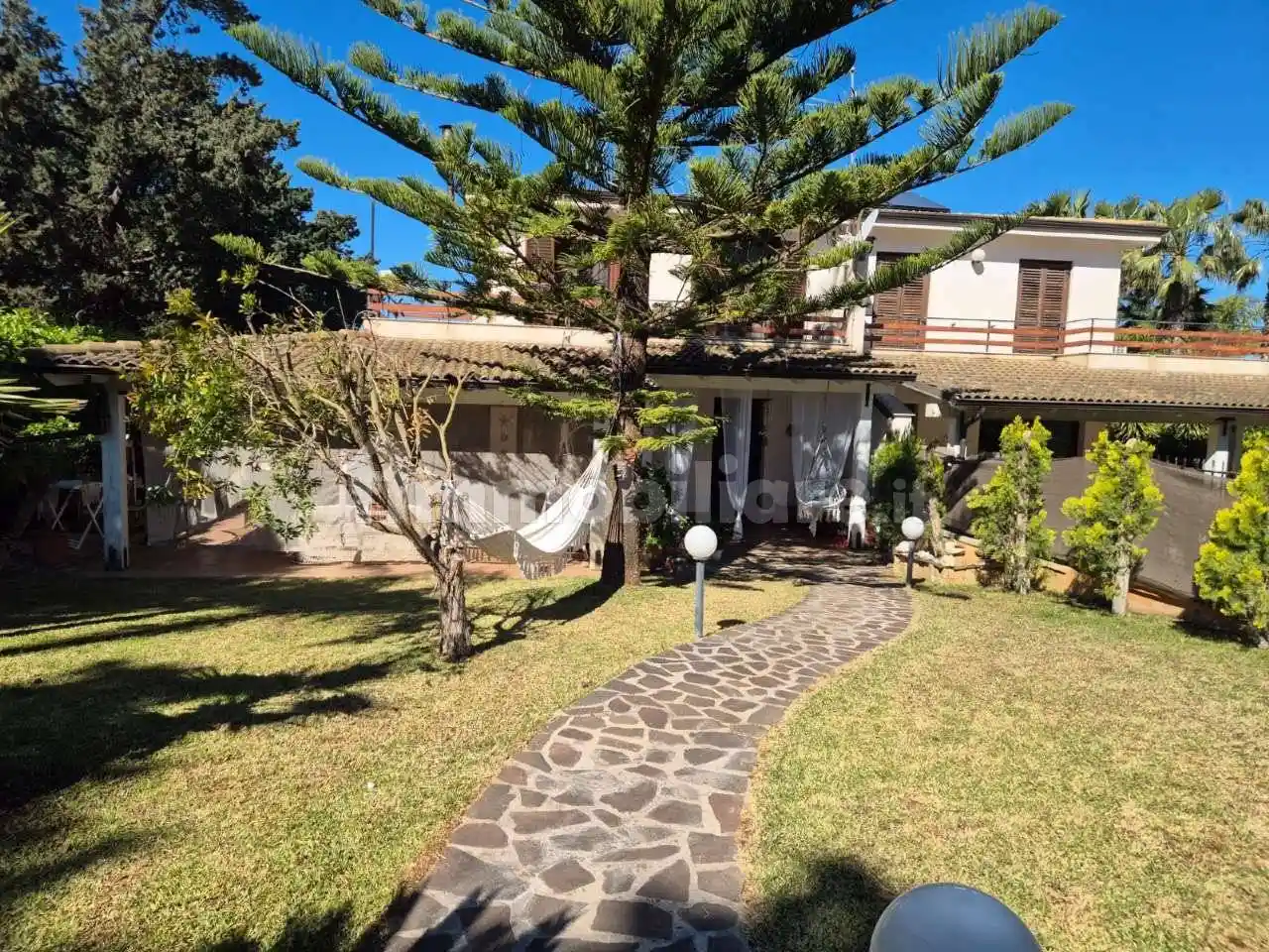 Villa in vendita a Terrasini