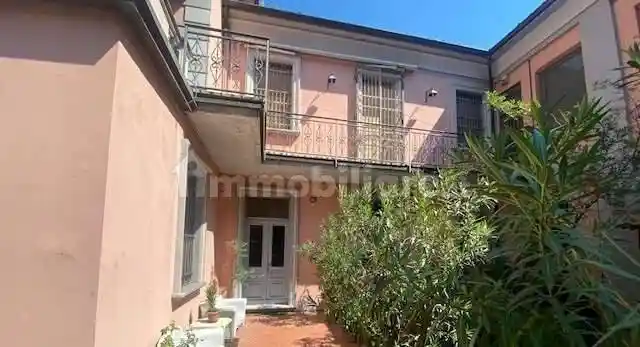 Casa indipendente in vendita a Voghera