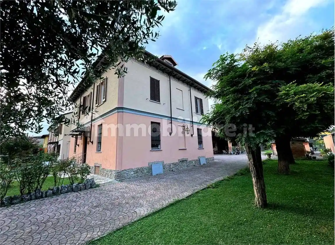 Villa in vendita a Rivanazzano Terme