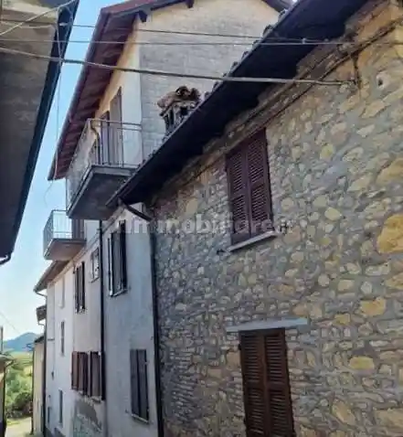 Casa indipendente in vendita a Cecima