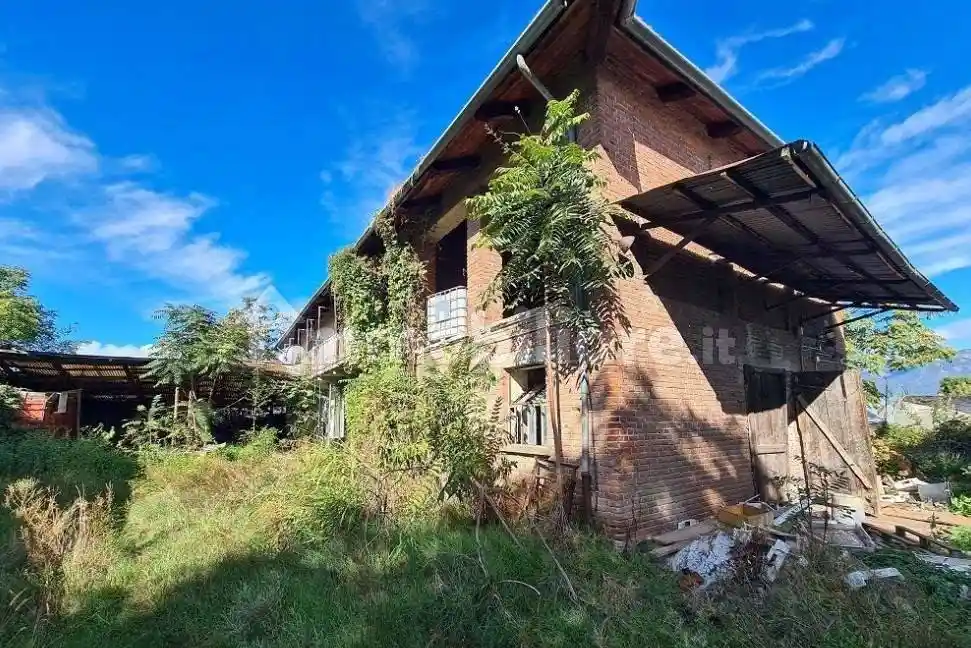 Rustico - Casale in vendita a Pinerolo