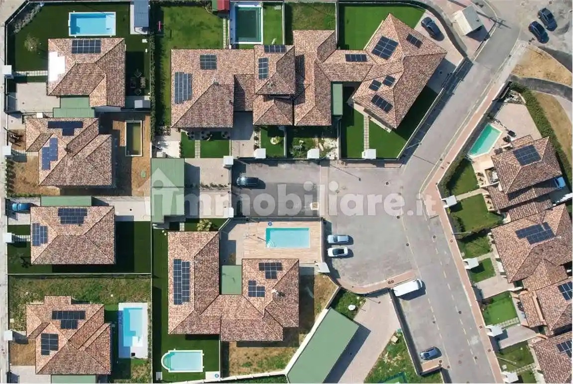 Villa in vendita a Voghera