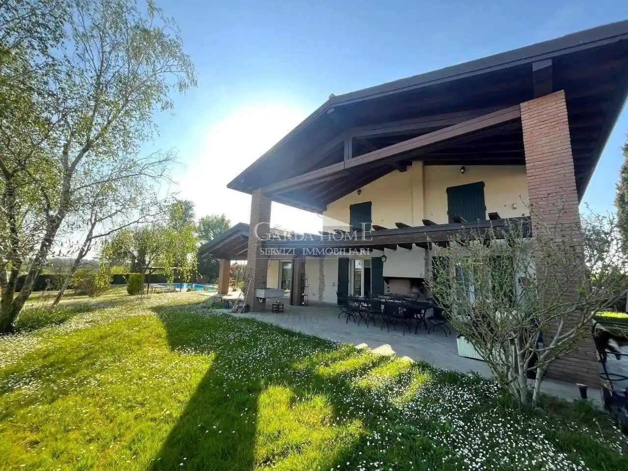 Villa in vendita a Desenzano del Garda