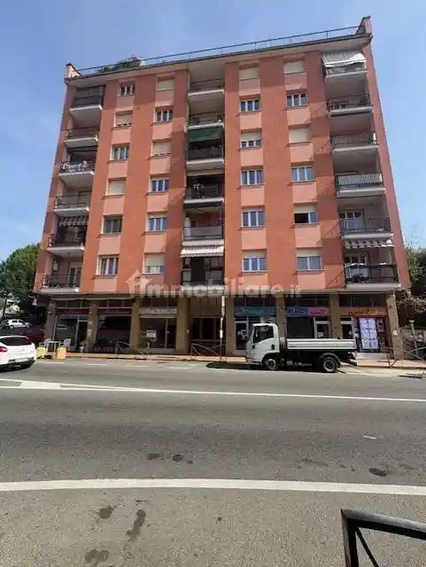 Appartamento in vendita a Borgosesia