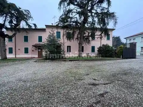 Villa in vendita a Trecenta