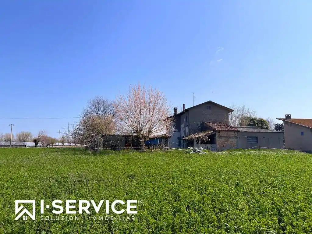 Casa indipendente in vendita a Rimini