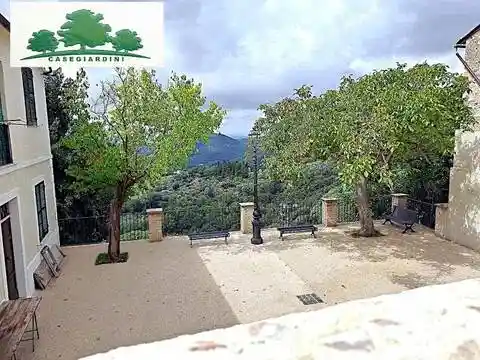 Appartamento in vendita a Roccantica
