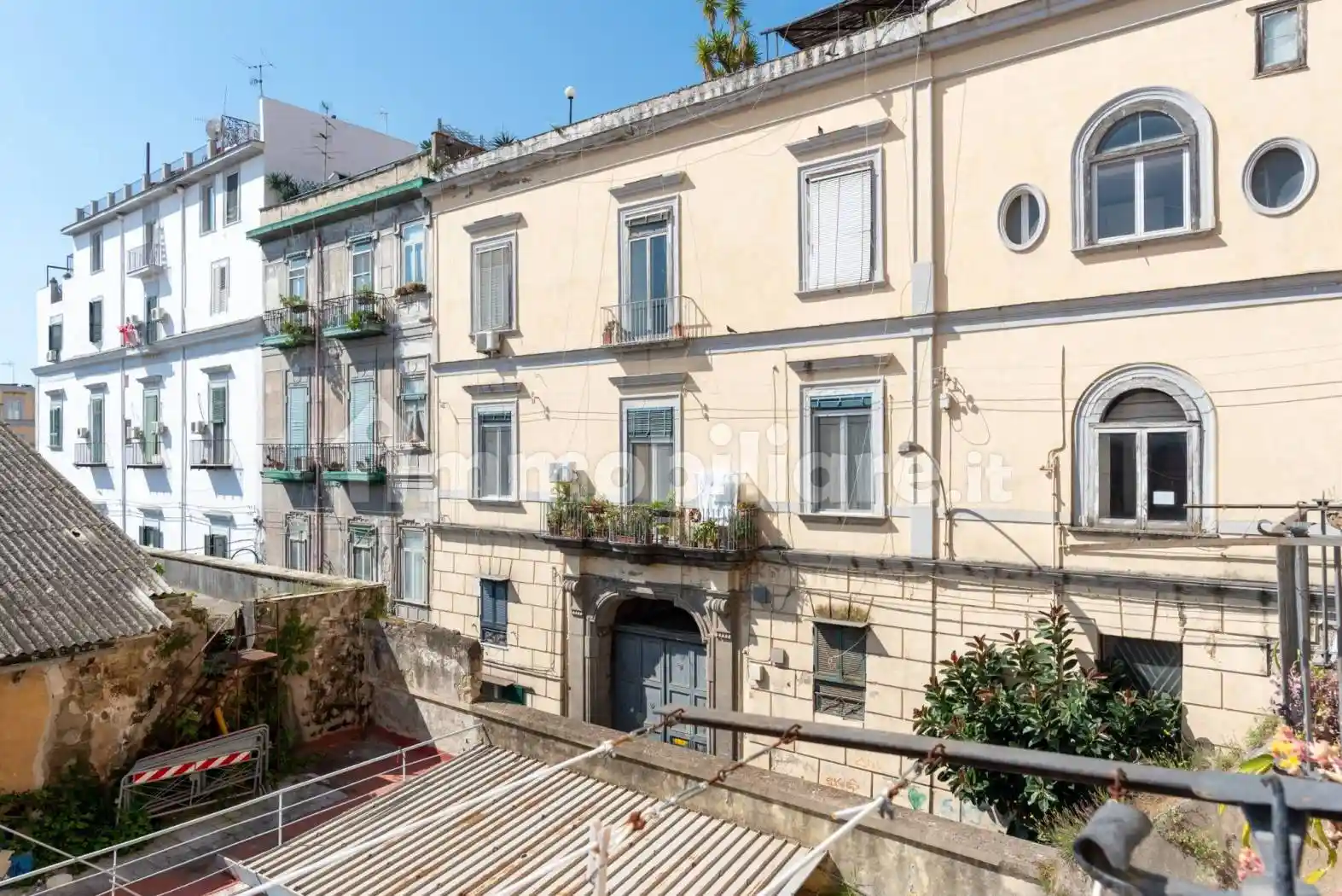 Appartamento in vendita a Napoli