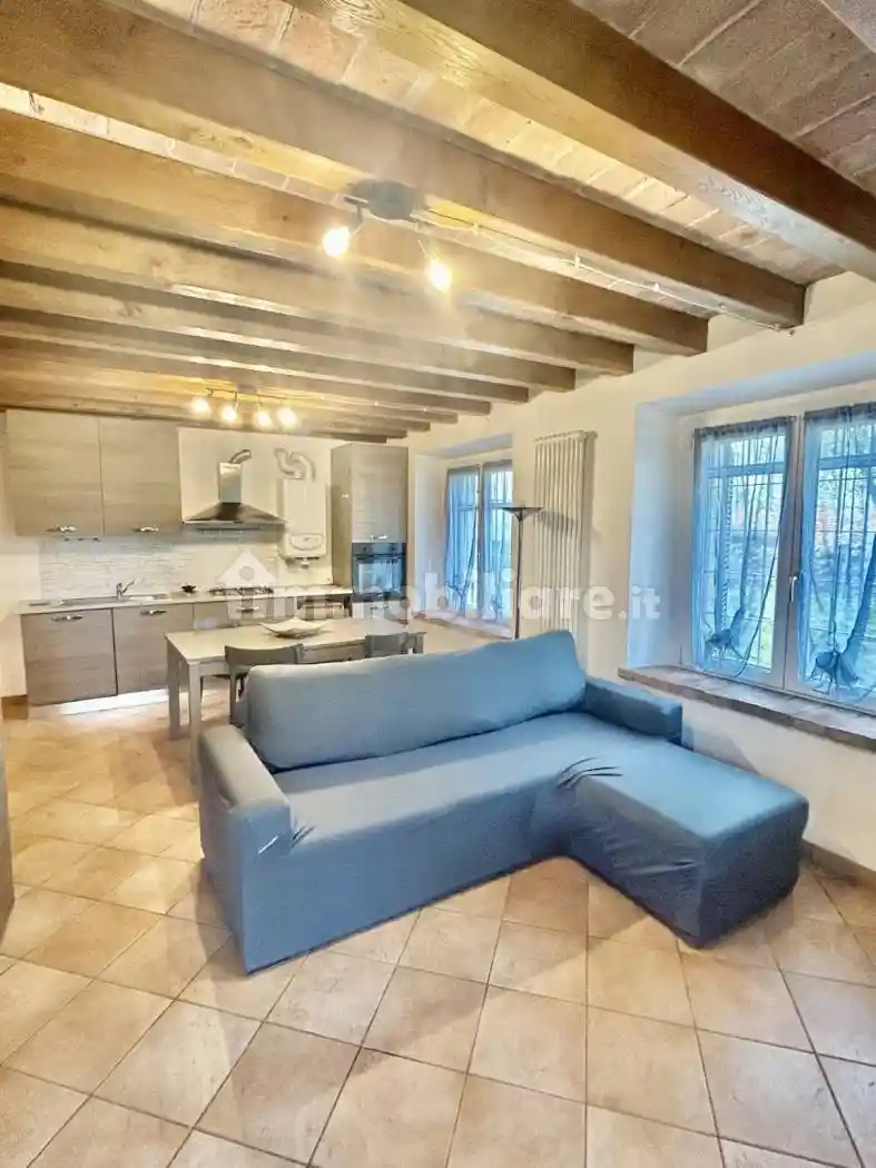 Casa indipendente in affitto a Cadeo