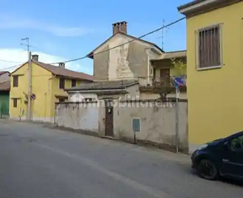 Appartamento in vendita a Rosasco