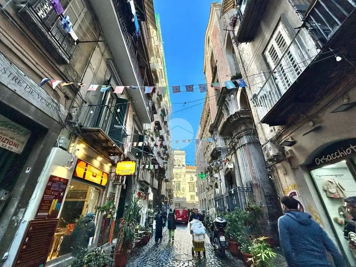 Appartamento in vendita a Napoli
