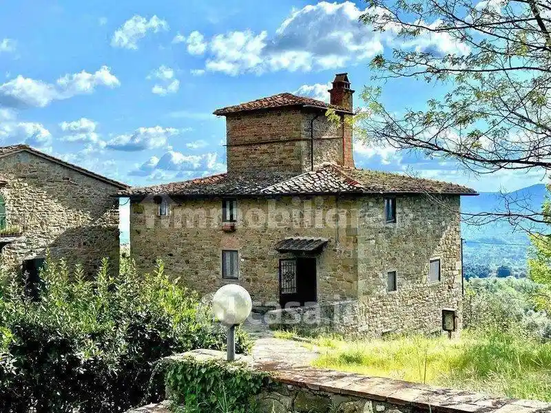 Rustico - Casale in vendita a Reggello