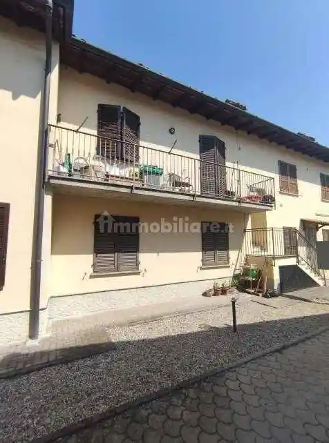 Appartamento in vendita a Zavattarello