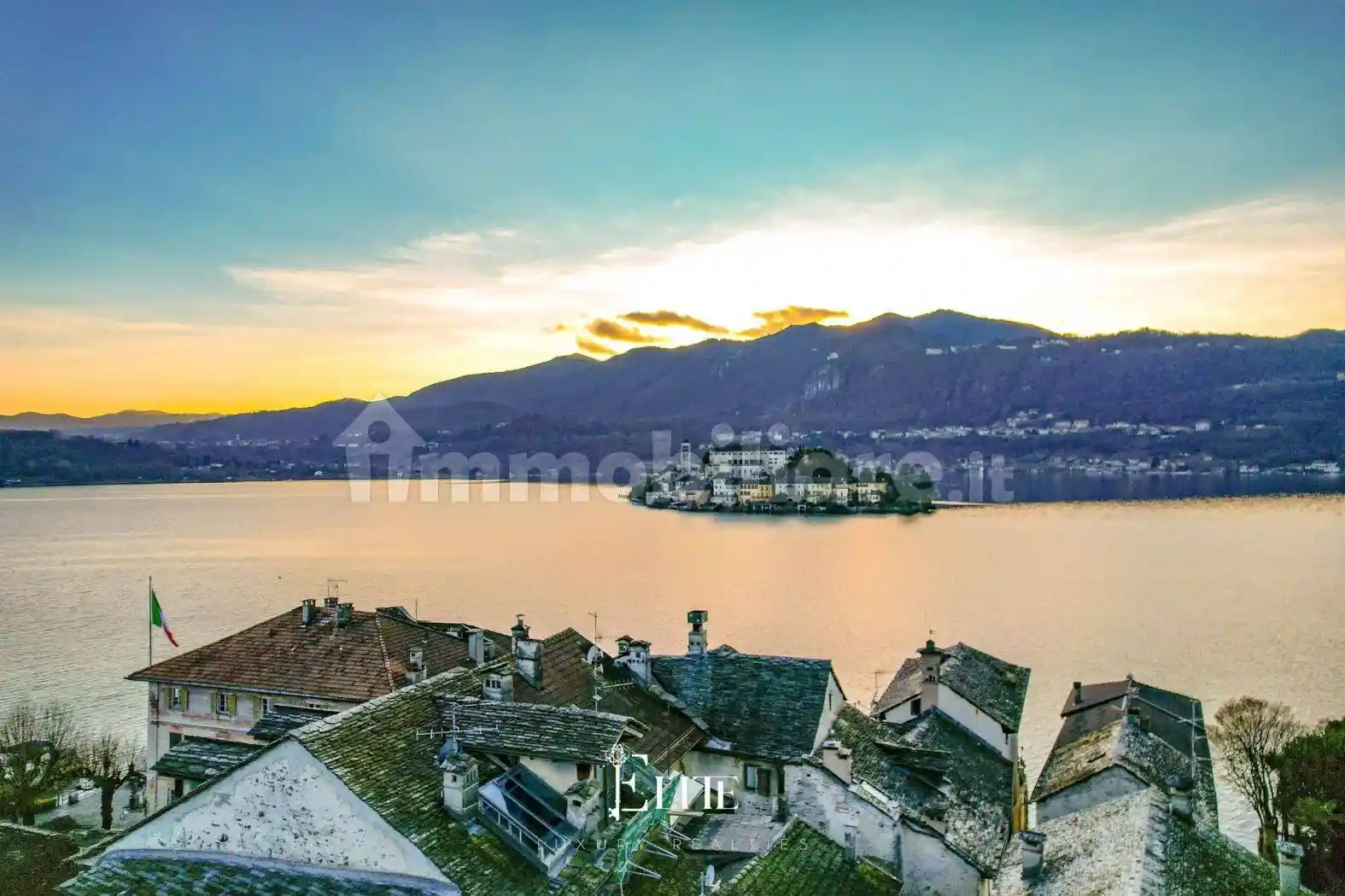 Villa in vendita a Orta San Giulio