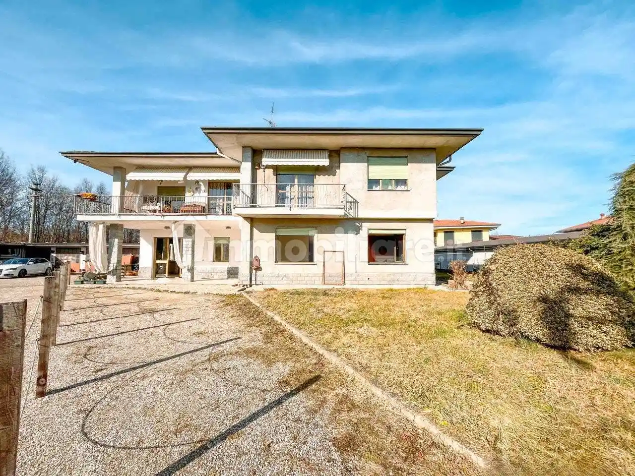 Appartamento in vendita a Borgomanero