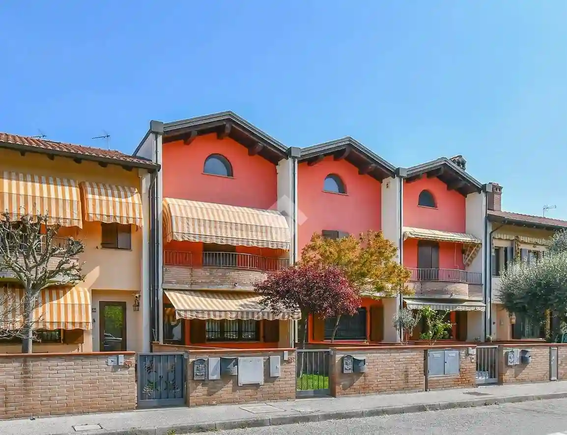 Villetta a schiera - foto 2
