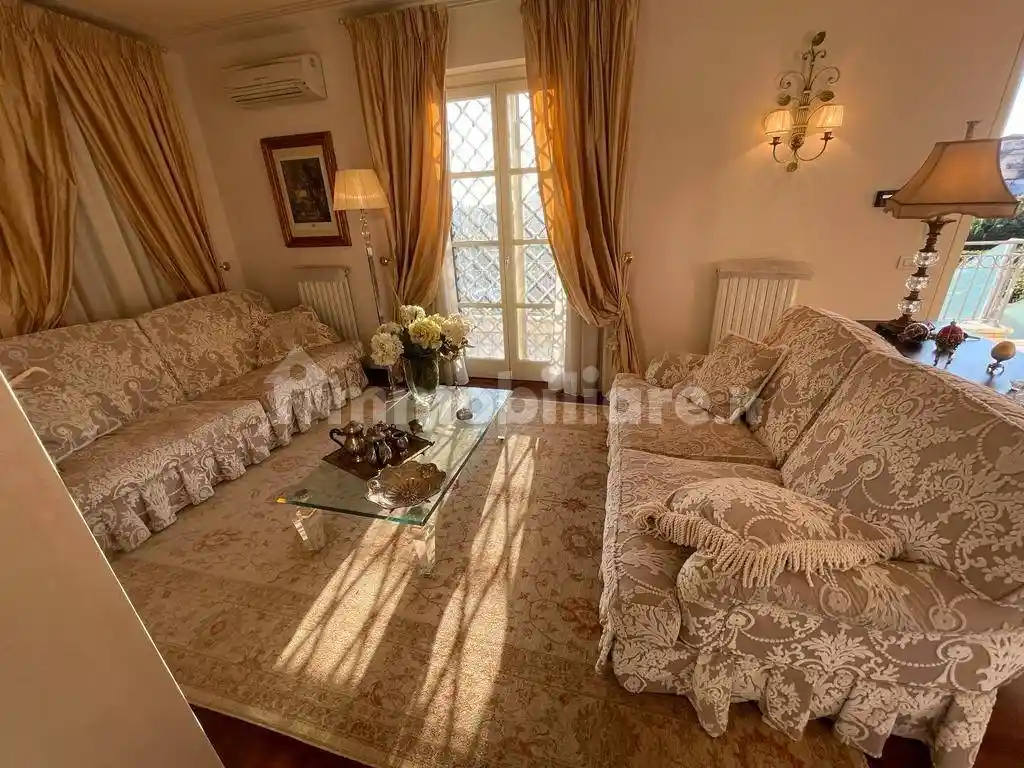 Appartamento in vendita a Massa