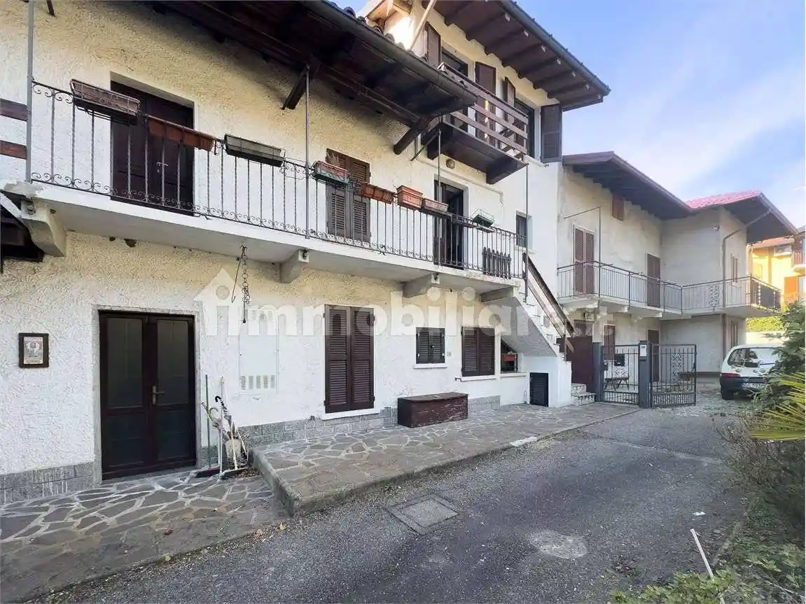 Appartamento in affitto a Sesto Calende