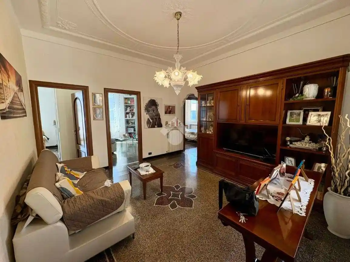 Appartamento in vendita a Genova