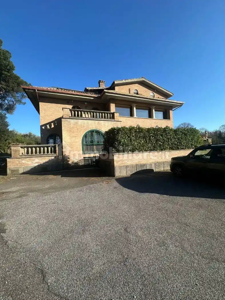 Appartamento in vendita a Grottaferrata