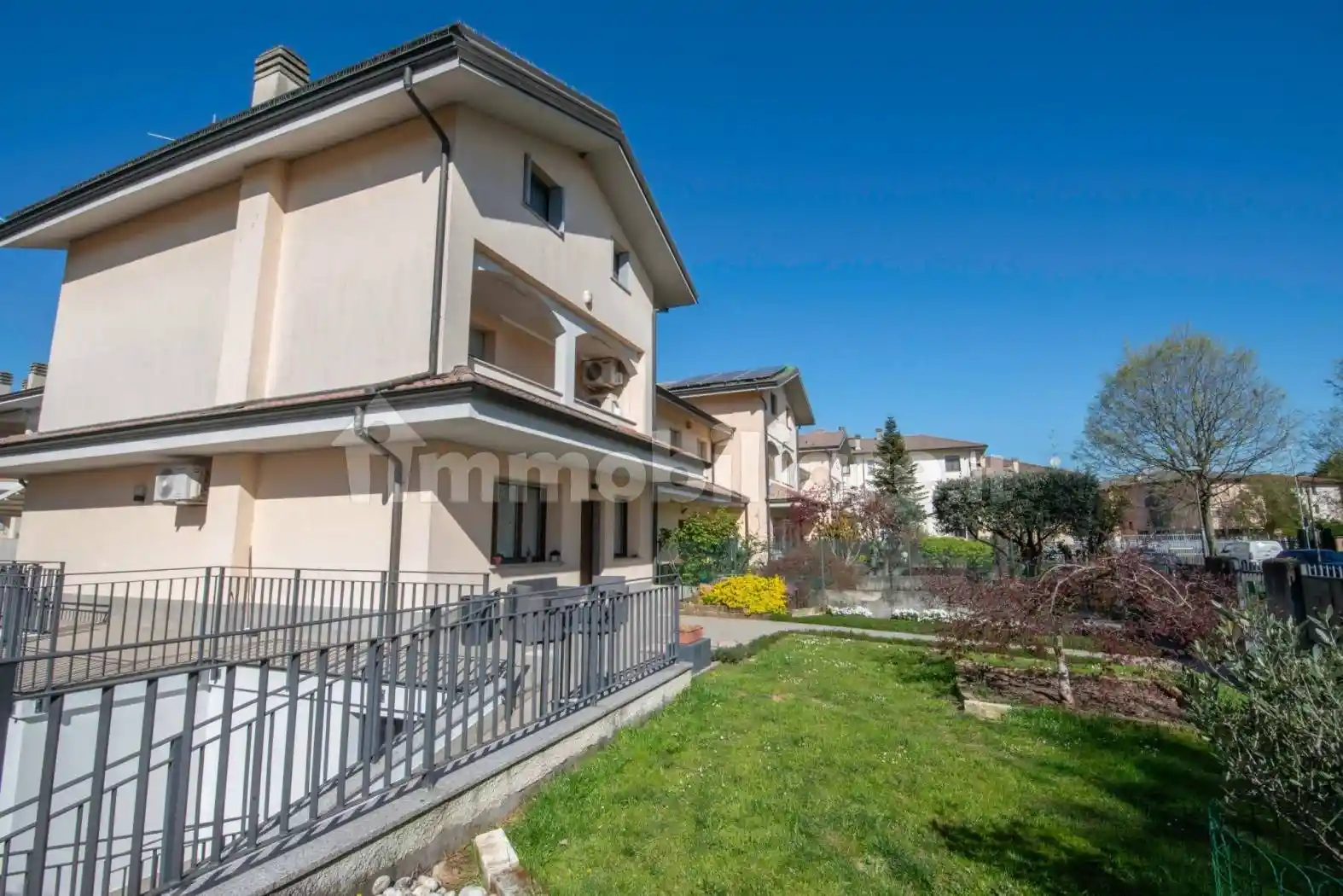 Villa in vendita a Zelo Buon Persico