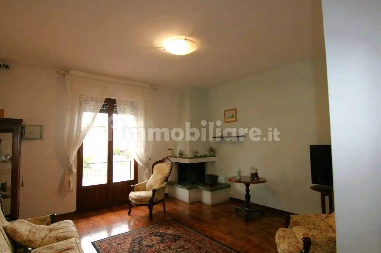 Appartamento in vendita a Sinalunga