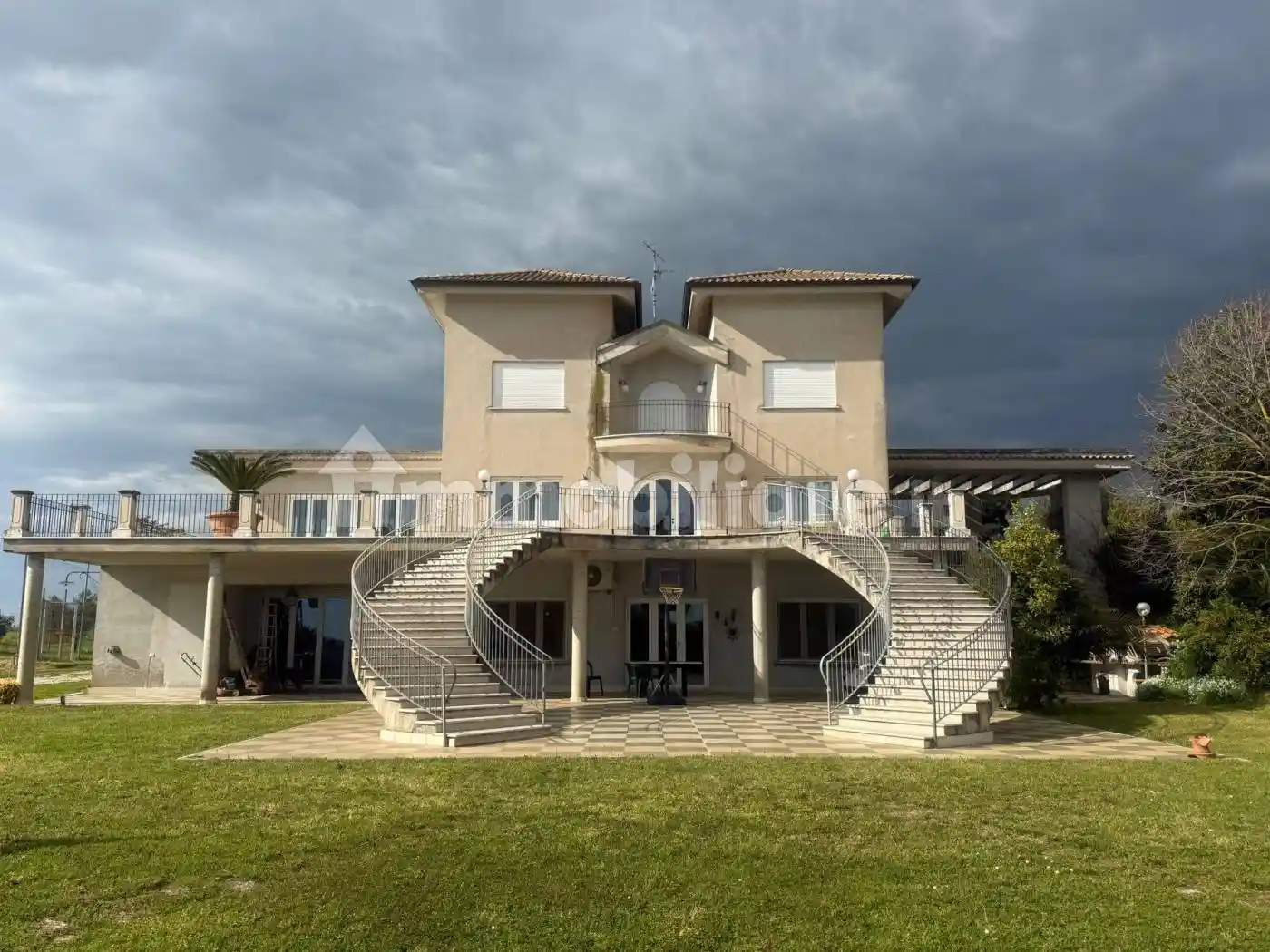Villa in vendita a Aprilia
