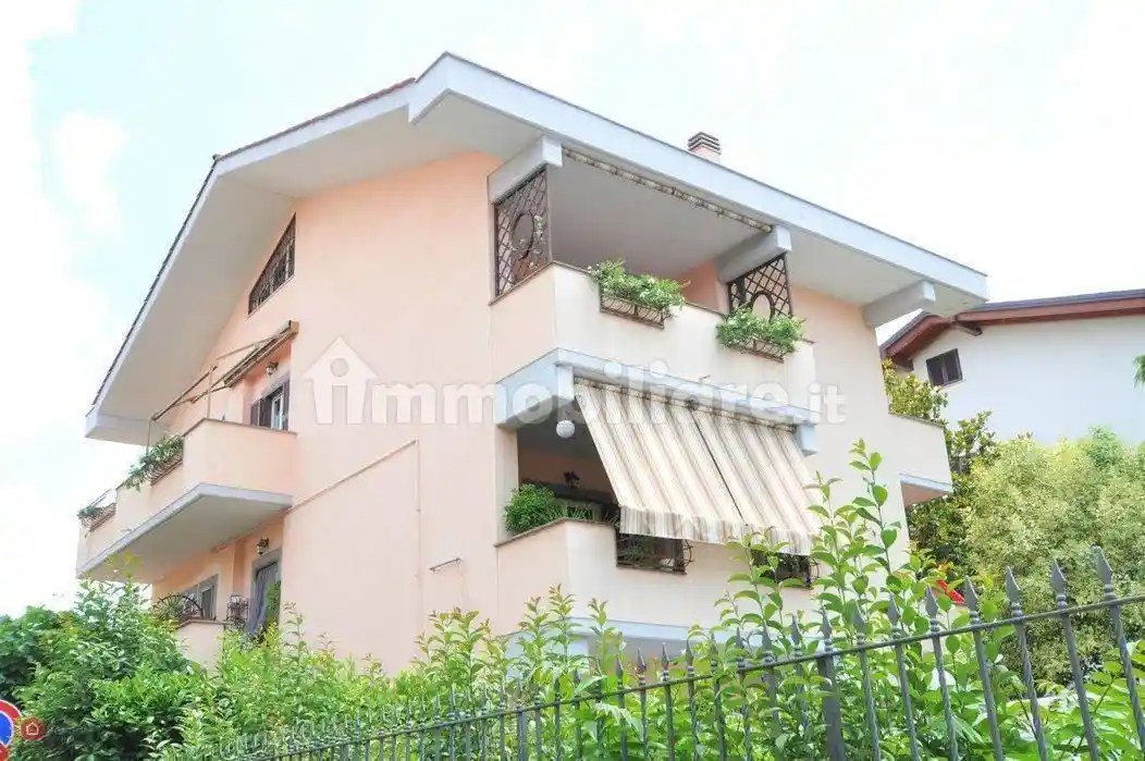 Villa in vendita a Roma