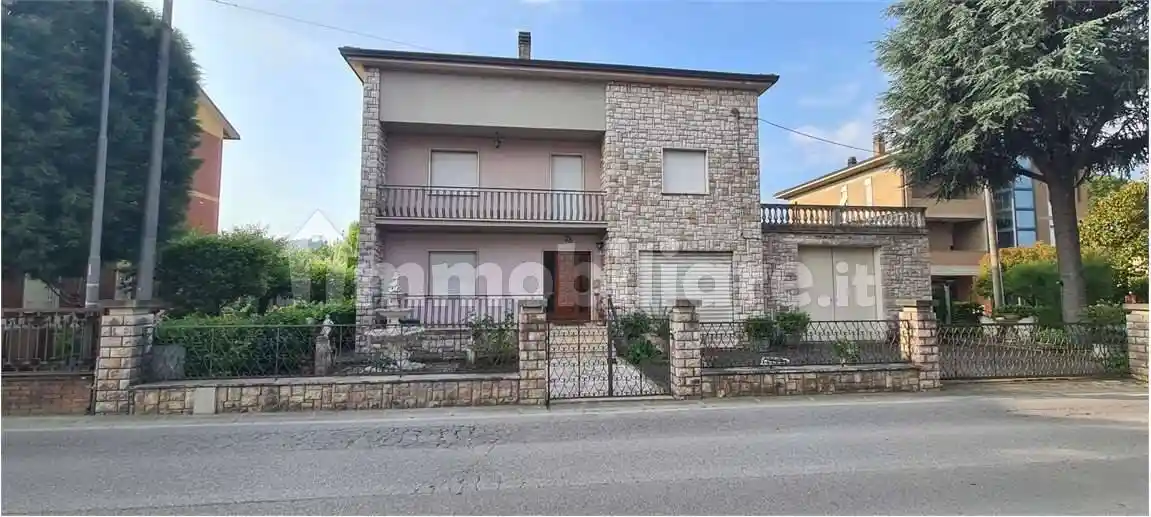 Villa in vendita a Todi