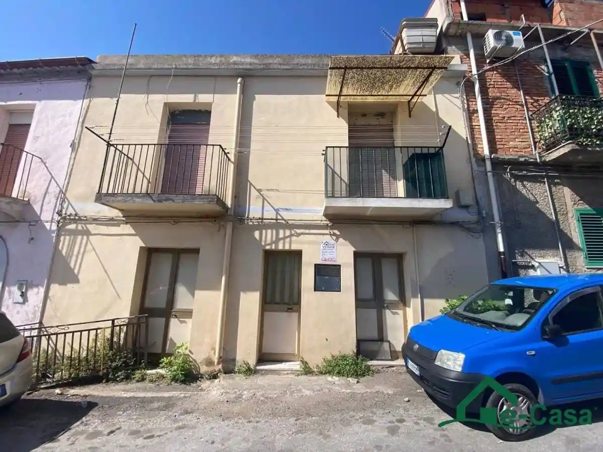 Casa indipendente in vendita a Messina