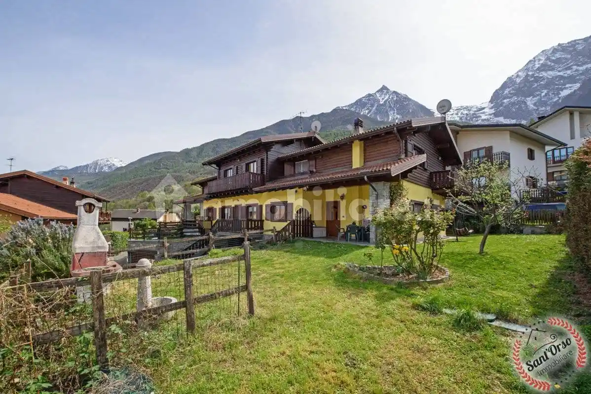 Villetta a schiera in vendita a Brissogne