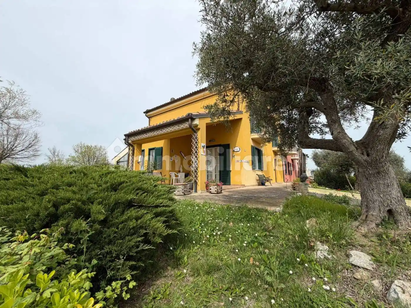 Casa indipendente in vendita a Jesi