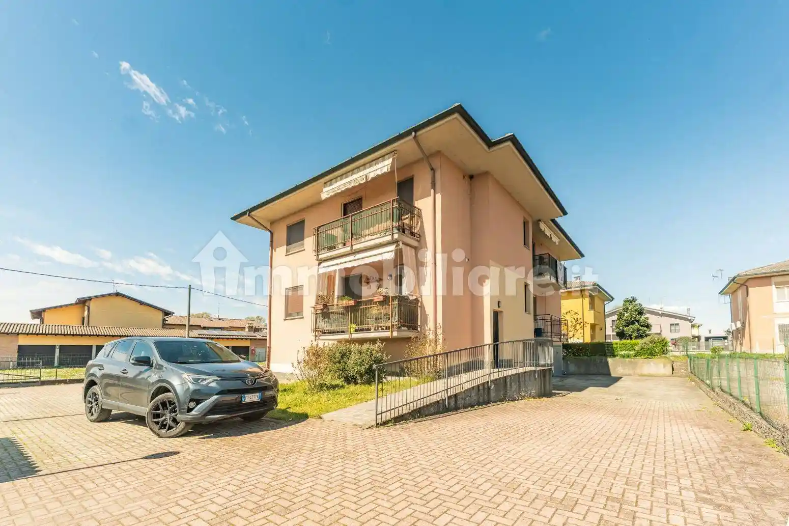 Appartamento in vendita a Bascapè