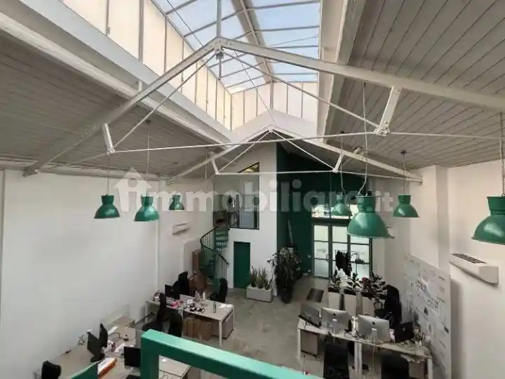 Palazzo - Edificio in vendita a Milano