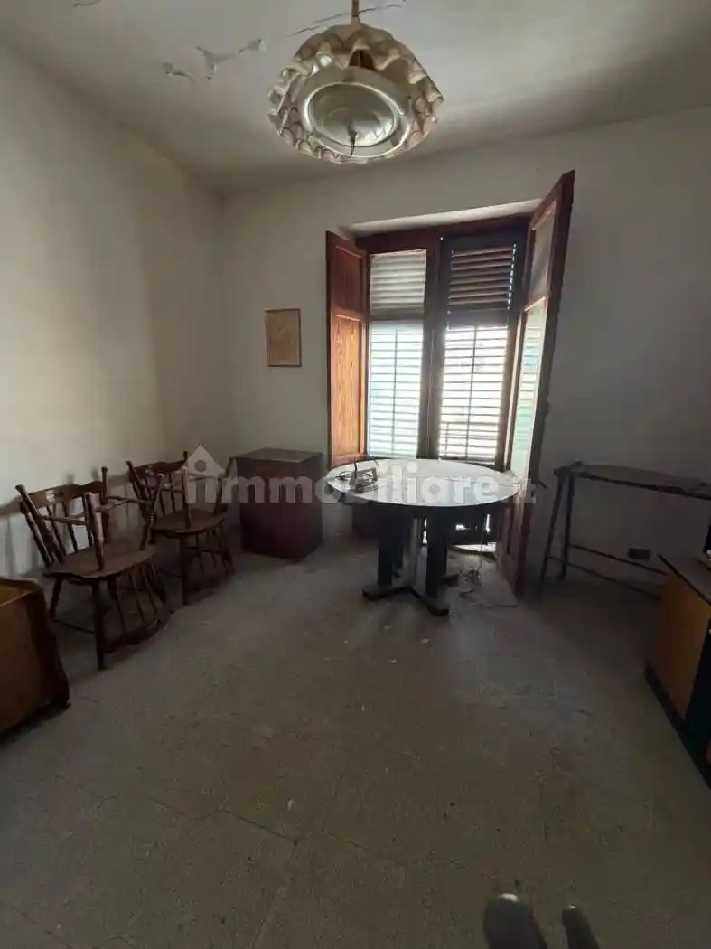 Palazzo - Edificio in vendita a Santa Flavia