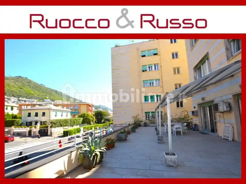 Appartamento in vendita a Genova