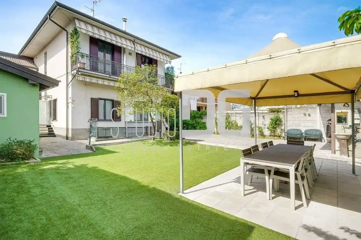 Villa in vendita a Cesano Maderno