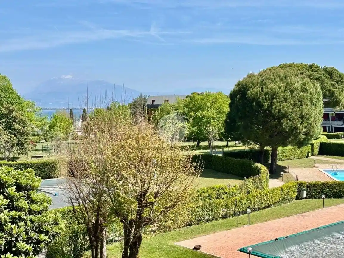Appartamento in vendita a Desenzano del Garda