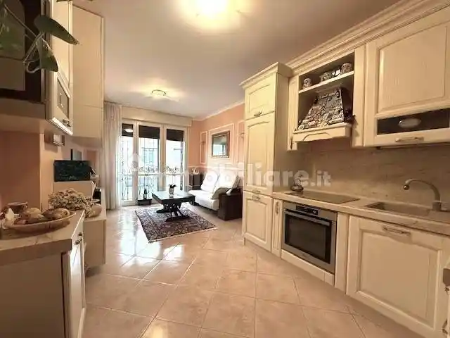 Appartamento in vendita a Monza