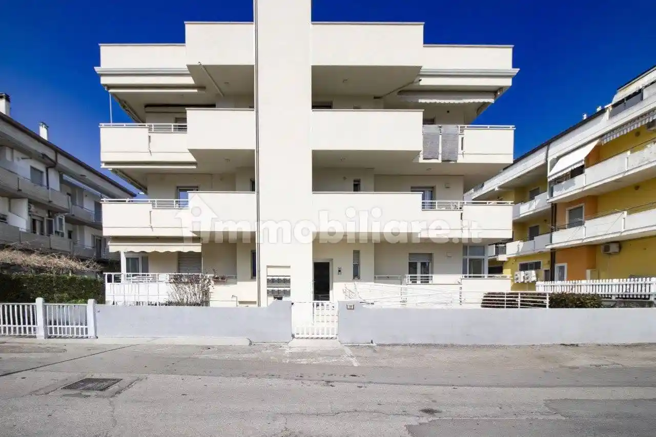 Appartamento in vendita a Alba Adriatica