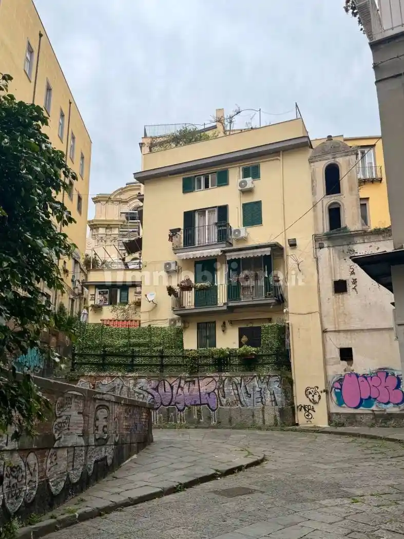Appartamento in vendita a Napoli