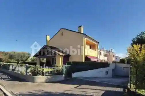 Villetta a schiera - foto 2